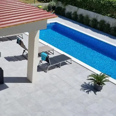 Lct Oleander With Pool Apartment *